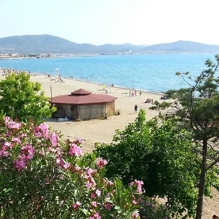 Guest house Cicek Aile Burhaniye