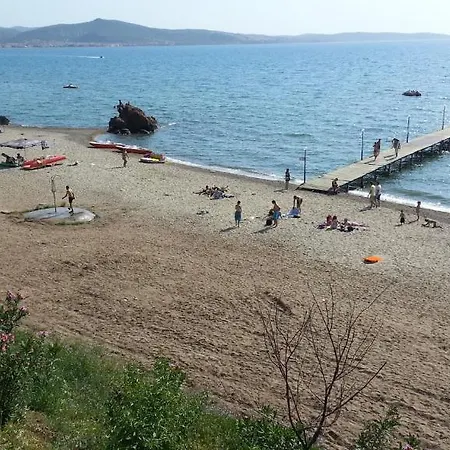 Cicek Aile Burhaniye